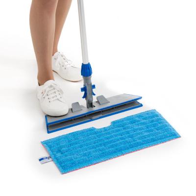 Dettaglio del telaio bifacciale Filmop DUO FACE con telaio apribile con punta piede